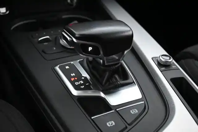 Hopea Farmari, Audi A4 – VZC-118