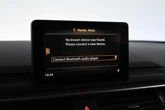 Hopea Farmari, Audi A4 – VZC-118