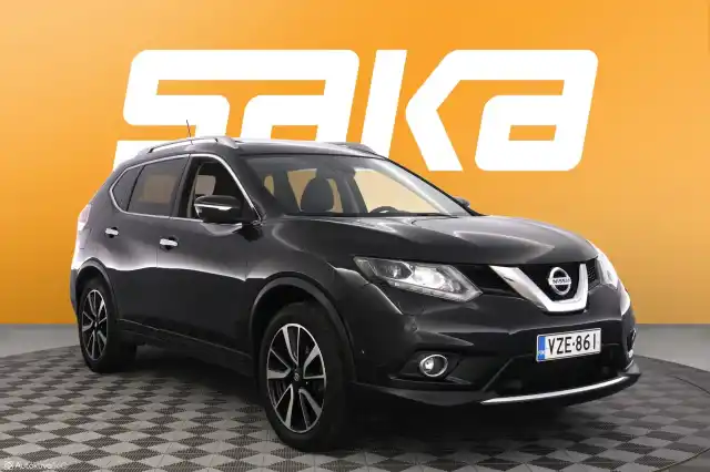 Musta Maastoauto, Nissan X-Trail – VZE-861