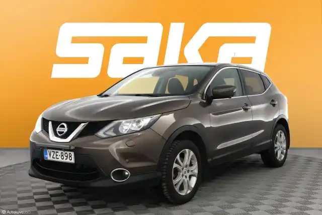 Ruskea Maastoauto, Nissan Qashqai – VZE-898