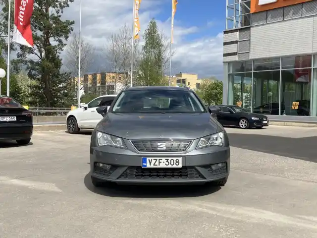 Harmaa Farmari, Seat Leon ST – VZF-308
