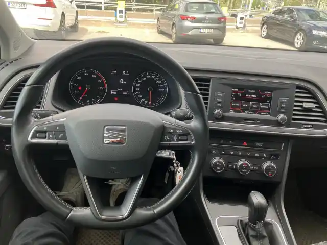 Harmaa Farmari, Seat Leon ST – VZF-308