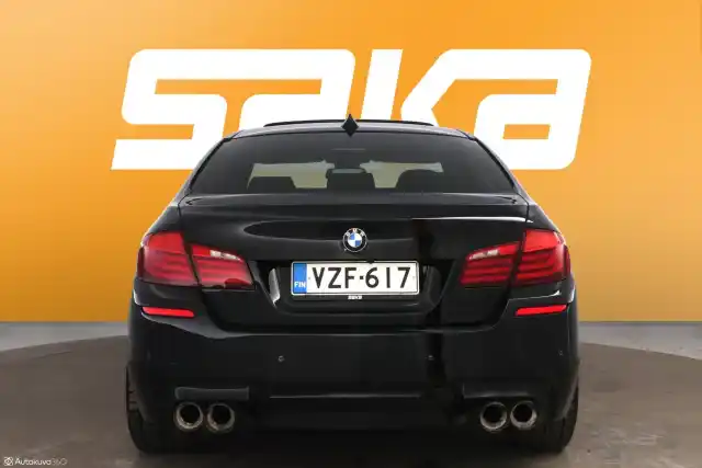 Musta Sedan, BMW 550 – VZF-617