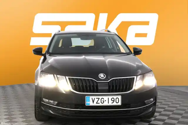 Musta Farmari, Skoda Octavia – VZG-190