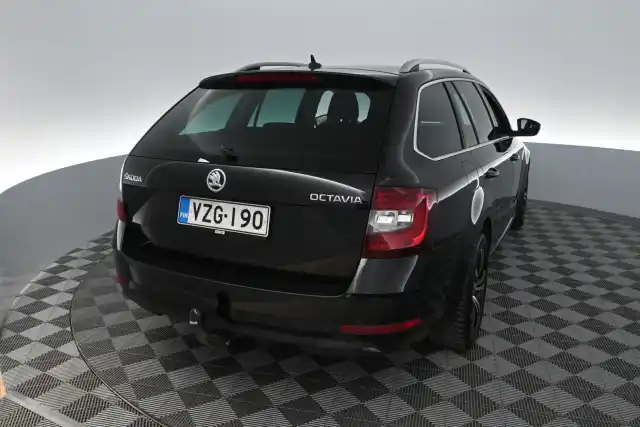 Musta Farmari, Skoda Octavia – VZG-190