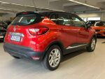 Punainen Viistoperä, Renault Captur – VZH-223, kuva 2