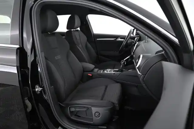 Musta Viistoperä, Audi A3 – VZH-604