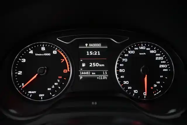 Musta Viistoperä, Audi A3 – VZH-604