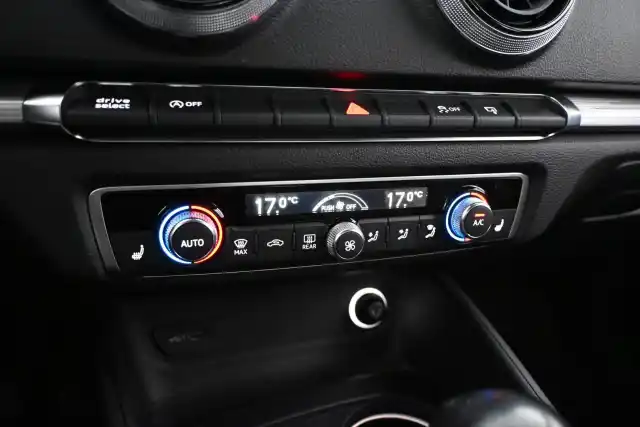 Musta Viistoperä, Audi A3 – VZH-604