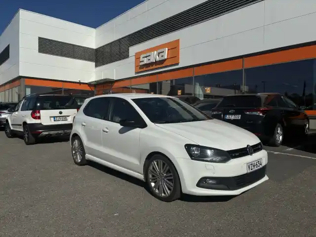 Valkoinen Viistoperä, Volkswagen Polo – VZH-634