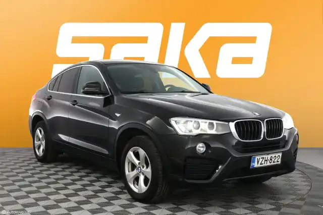 Musta Maastoauto, BMW X4 – VZH-822