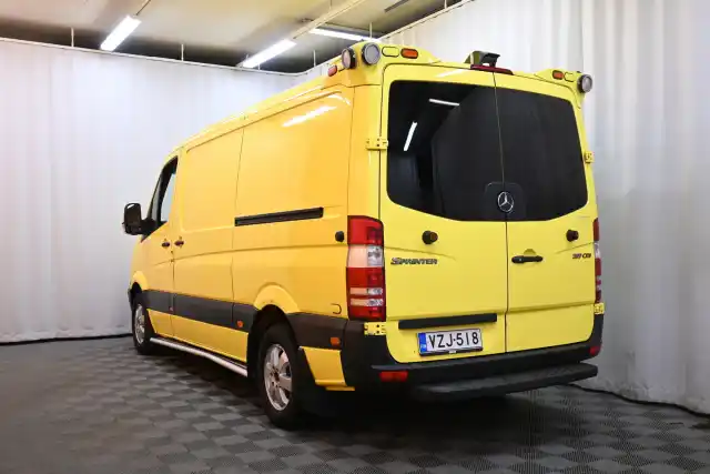 Keltainen Pakettiauto, Mercedes-Benz Sprinter – VZJ-518