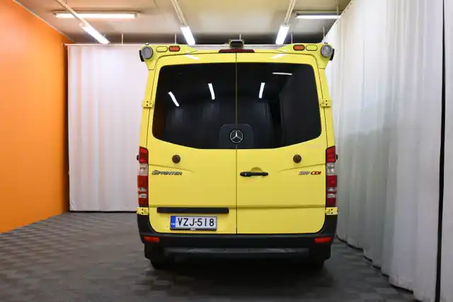 Keltainen Pakettiauto, Mercedes-Benz Sprinter – VZJ-518