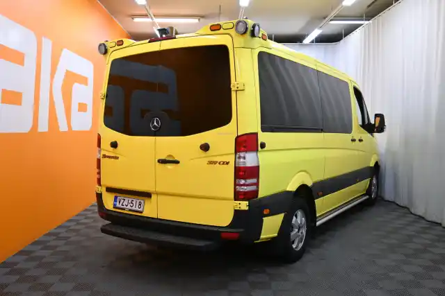 Keltainen Pakettiauto, Mercedes-Benz Sprinter – VZJ-518