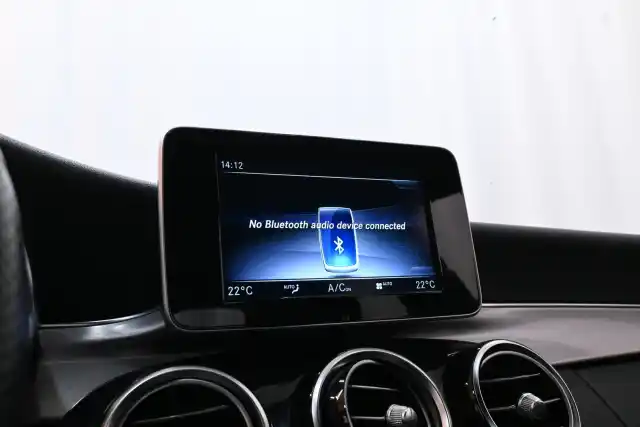 Harmaa Sedan, Mercedes-Benz C – VZK-246