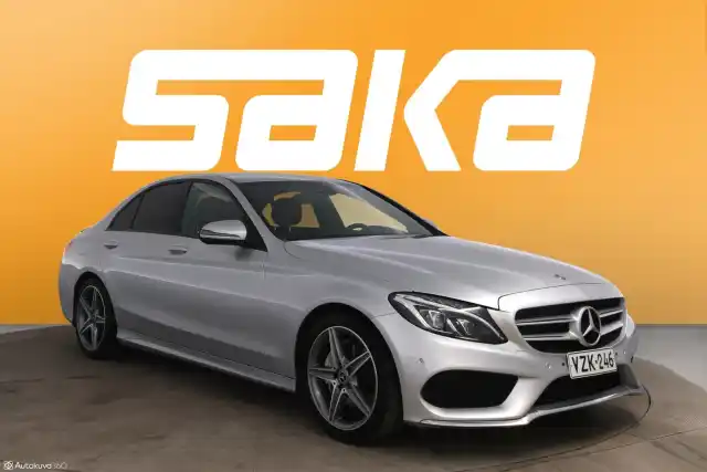 Harmaa Sedan, Mercedes-Benz C – VZK-246