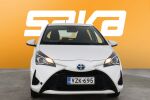 Valkoinen Viistoperä, Toyota Yaris – VZK-695, kuva 2