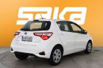 Valkoinen Viistoperä, Toyota Yaris – VZK-695, kuva 8