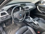Musta Farmari, BMW 320 – VZK-899, kuva 3