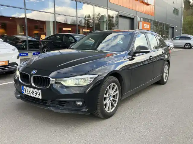 Musta Farmari, BMW 320 – VZK-899