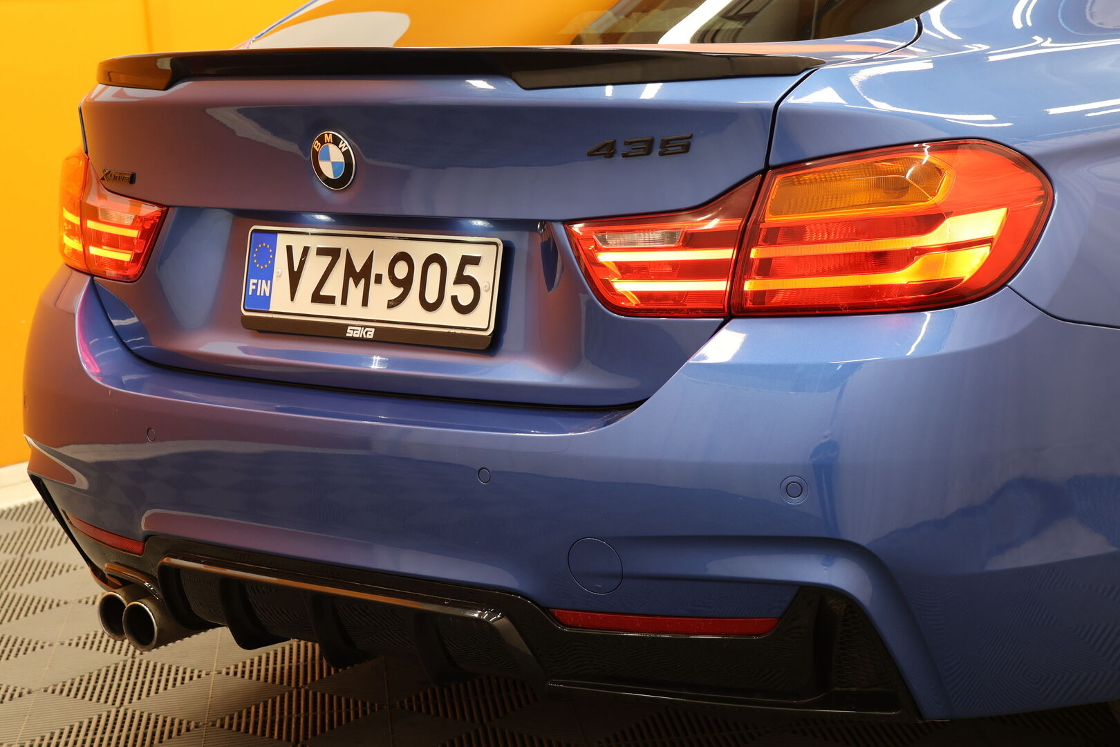 Sininen Sedan, BMW 435 – VZM-905