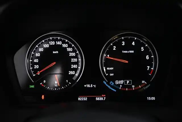 Valkoinen Viistoperä, BMW 118 – VZN-108