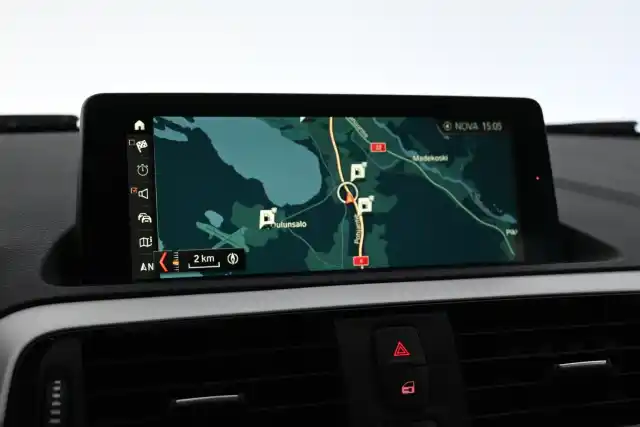 Valkoinen Viistoperä, BMW 118 – VZN-108