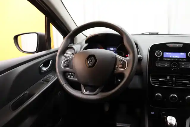 Harmaa Viistoperä, Renault Clio – VZO-448