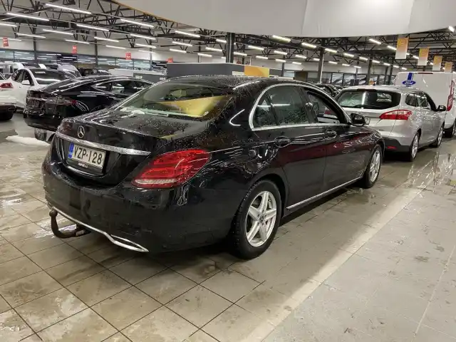 Musta Sedan, Mercedes-Benz C – VZP-128