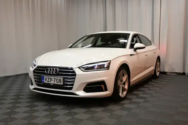 Valkoinen Viistoperä, Audi A5 – VZP-708