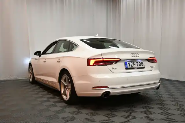 Valkoinen Viistoperä, Audi A5 – VZP-708