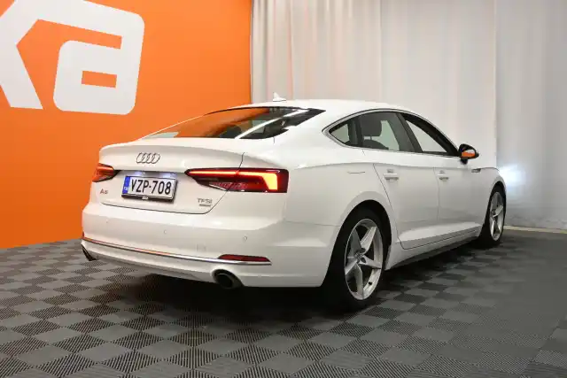 Valkoinen Viistoperä, Audi A5 – VZP-708