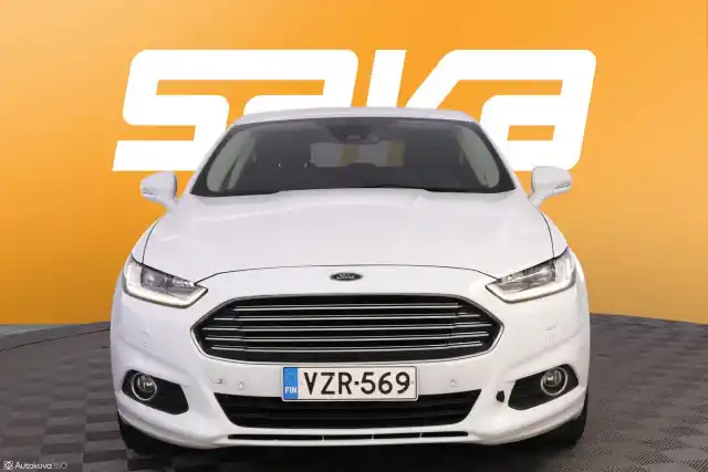 Valkoinen Viistoperä, Ford Mondeo – VZR-569