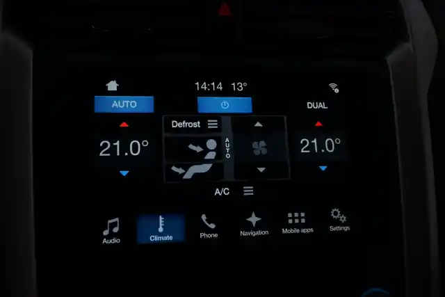 Valkoinen Viistoperä, Ford Mondeo – VZR-569