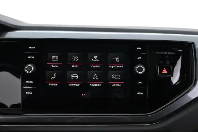 Valkoinen Viistoperä, Volkswagen Polo – VZT-982