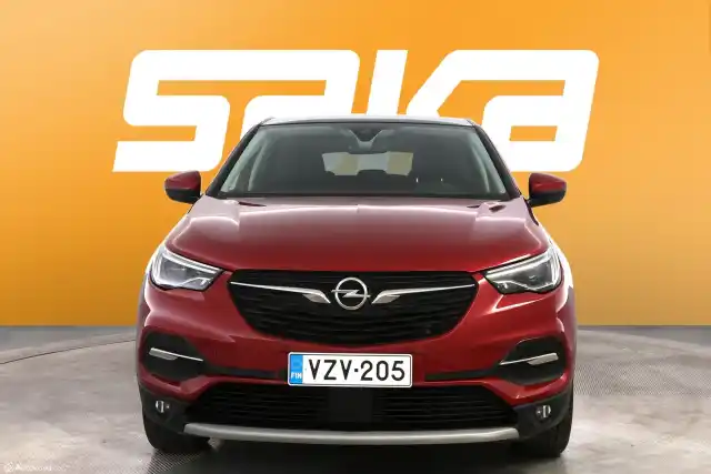 Punainen Maastoauto, Opel Grandland X – VZV-205