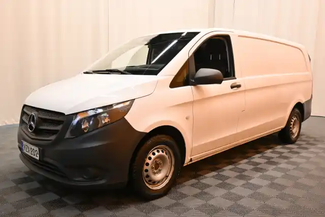 Valkoinen Pakettiauto, Mercedes-Benz Vito – VZX-202