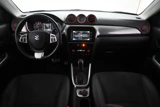 Harmaa Viistoperä, Suzuki Vitara – VZX-957