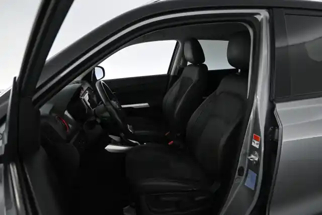 Harmaa Viistoperä, Suzuki Vitara – VZX-957