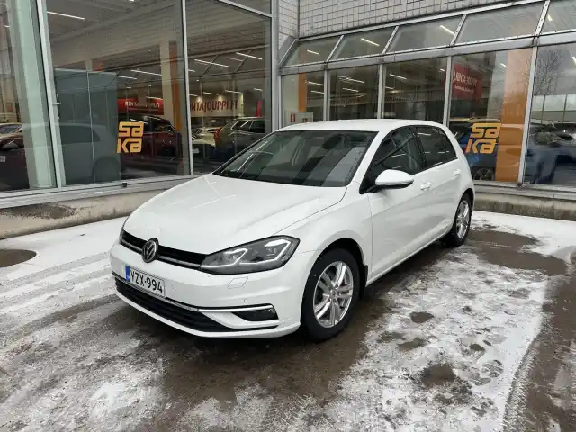 Valkoinen Viistoperä, Volkswagen Golf – VZX-994