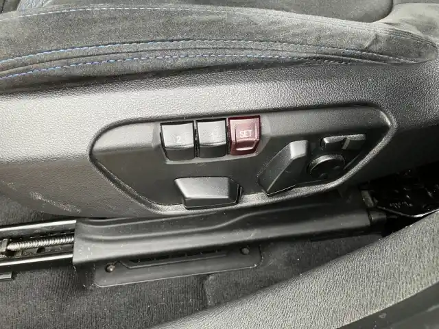 Keltainen Maastoauto, BMW X2 – VZY-769