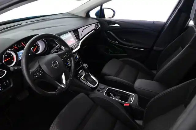 Sininen Farmari, Opel Astra – VZZ-867