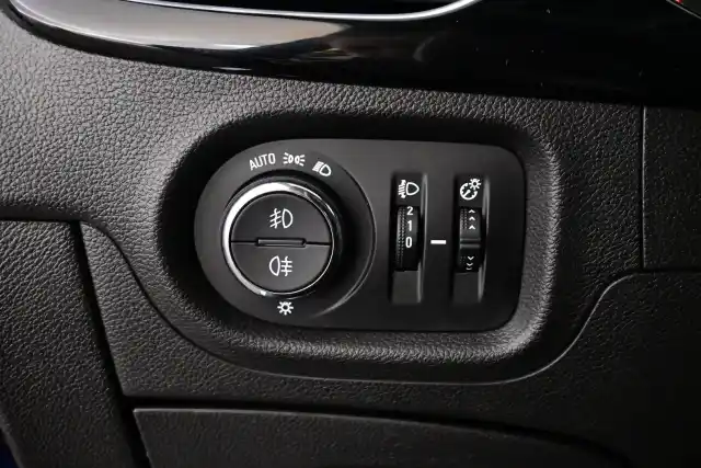 Sininen Farmari, Opel Astra – VZZ-867
