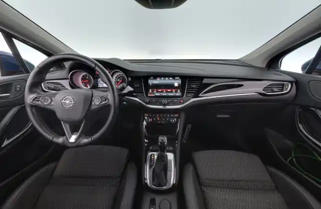 Sininen Farmari, Opel Astra – VZZ-867