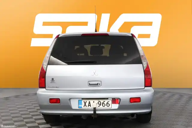 Harmaa Farmari, Mitsubishi Lancer – XAI-966