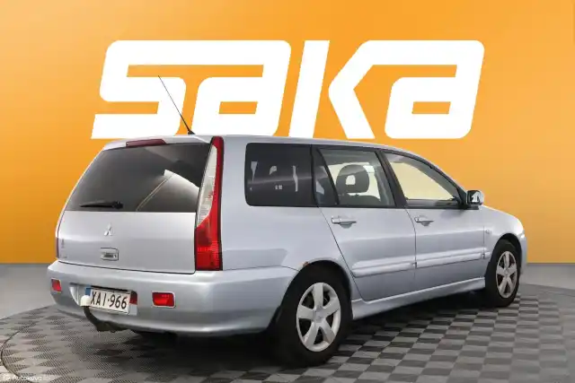 Harmaa Farmari, Mitsubishi Lancer – XAI-966