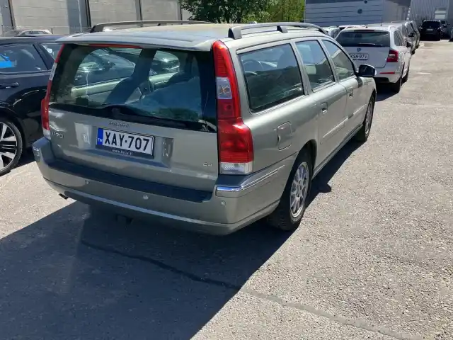 Vihreä Farmari, Volvo V70 – XAY-707
