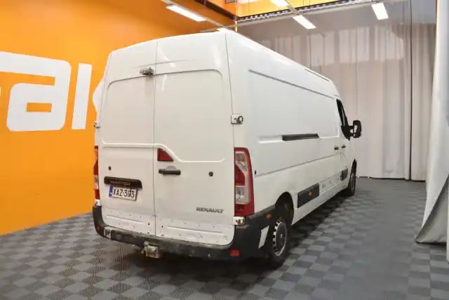 Valkoinen Pakettiauto, Renault Master – XAZ-303