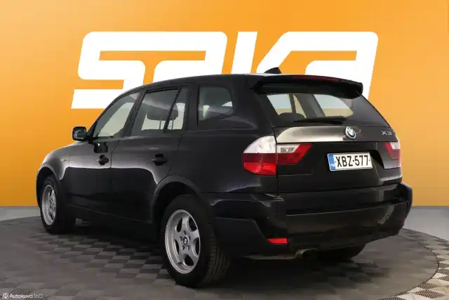 Musta Maastoauto, BMW X3 – XBZ-577