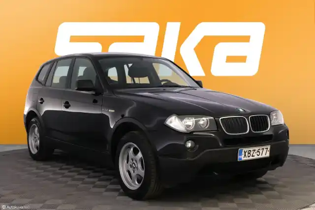 Musta Maastoauto, BMW X3 – XBZ-577